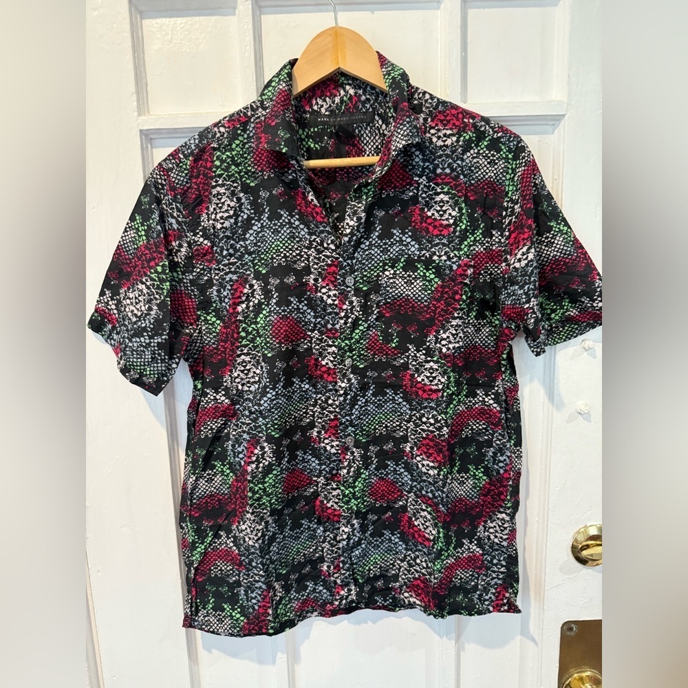 Marc By Marc Jacobs Black and Red Patterned Shirt
